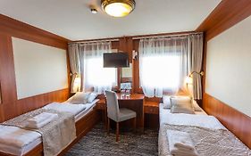 Onriver Hotels - Grand Jules Budapest 3*